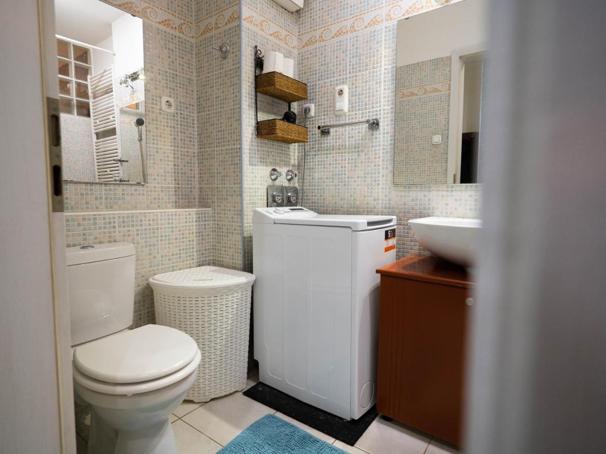 Super Cute Studio With Terrace Next To Gozsdu Passage Будапеща Екстериор снимка