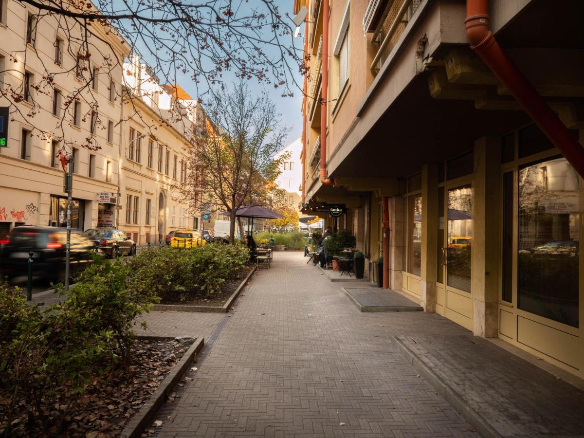 Super Cute Studio With Terrace Next To Gozsdu Passage Будапеща Екстериор снимка